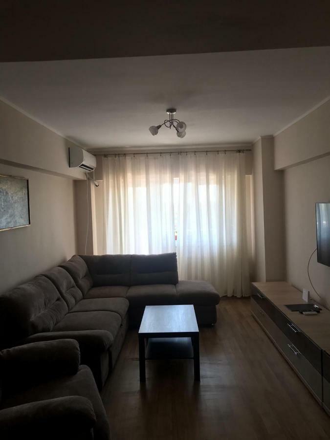 Georgina Luxury Apartment Constanta Bagian luar foto